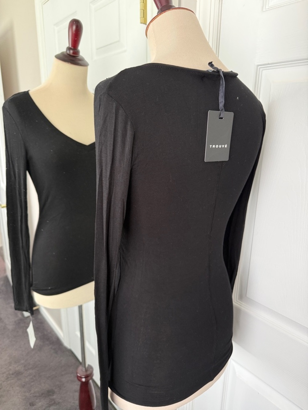 Trouve Sheer Tee Deep V Neck Layering Black - Picture 7 of 12